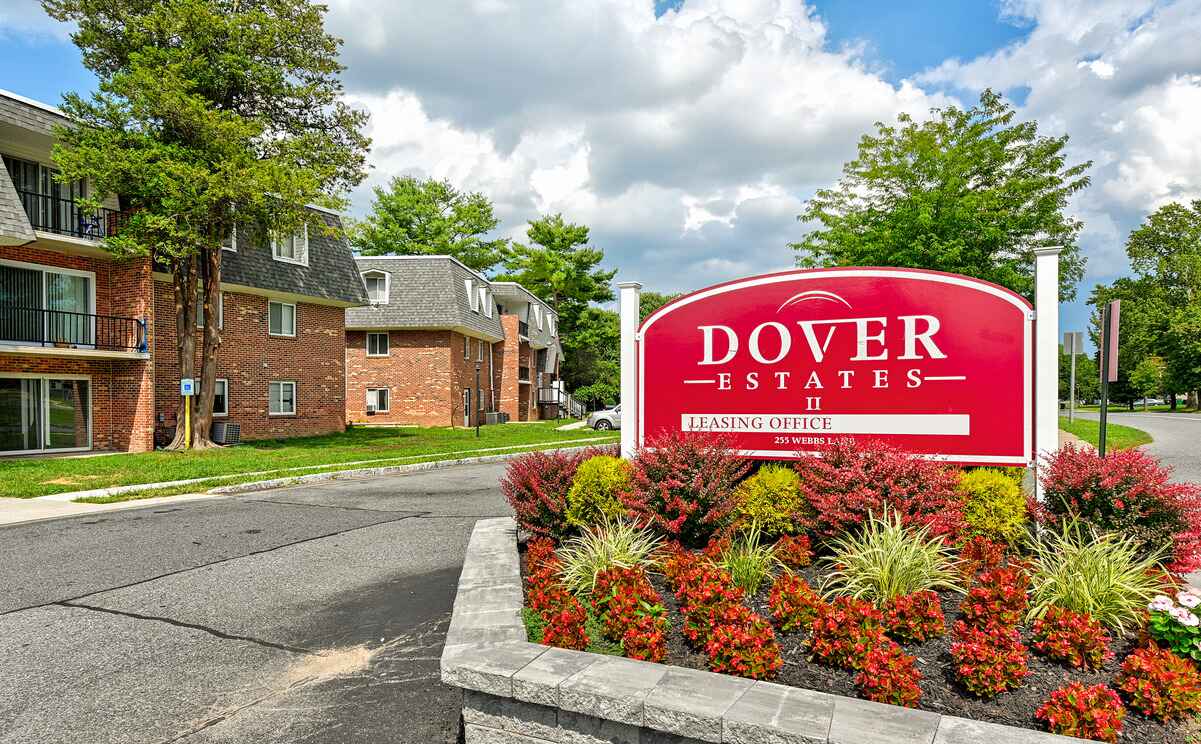 Apartment & Community Amenities Dover Estates I & II