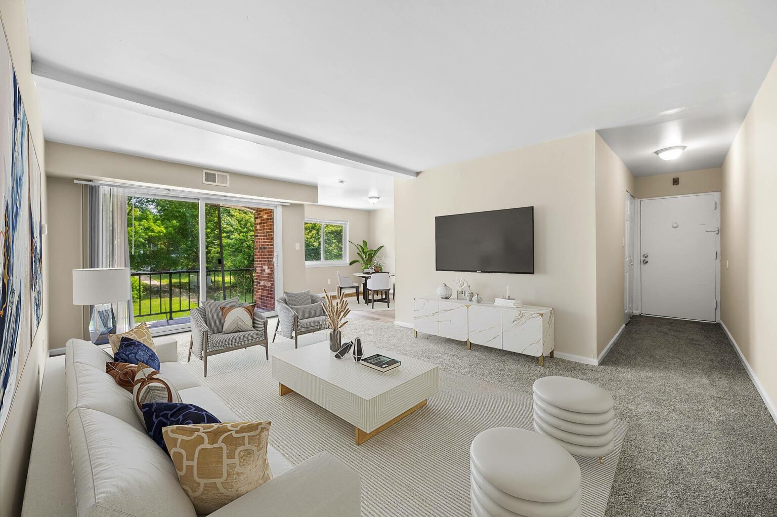 Photos of Apartments & Amenities Dover Estates