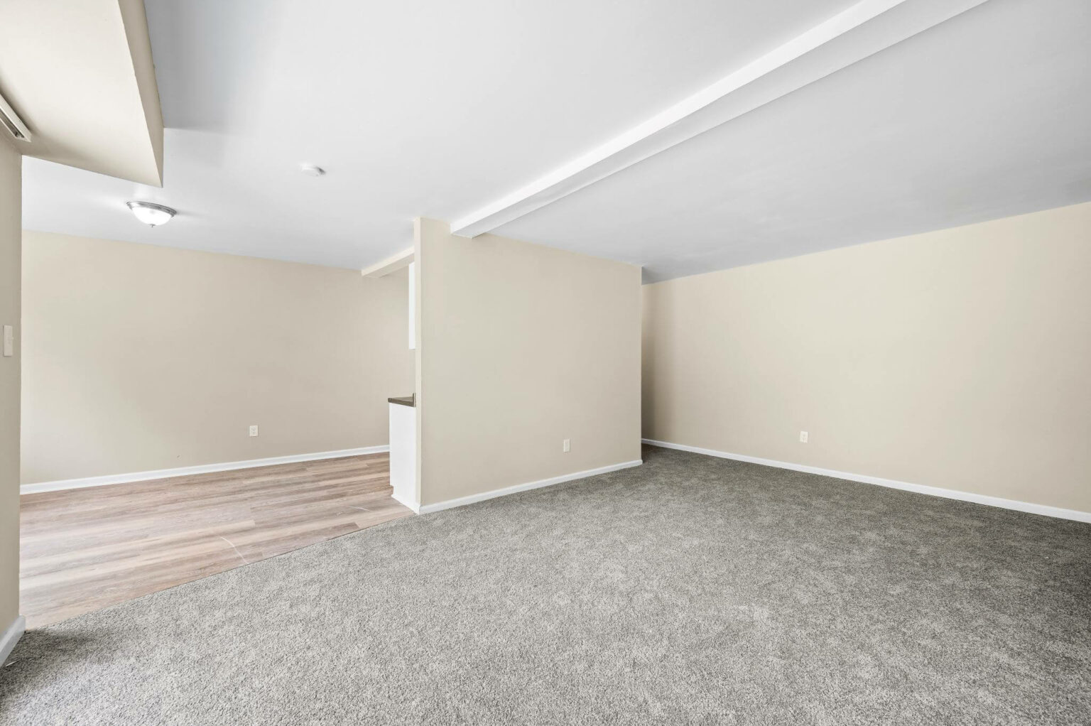 Photos of Apartments & Amenities Dover Estates