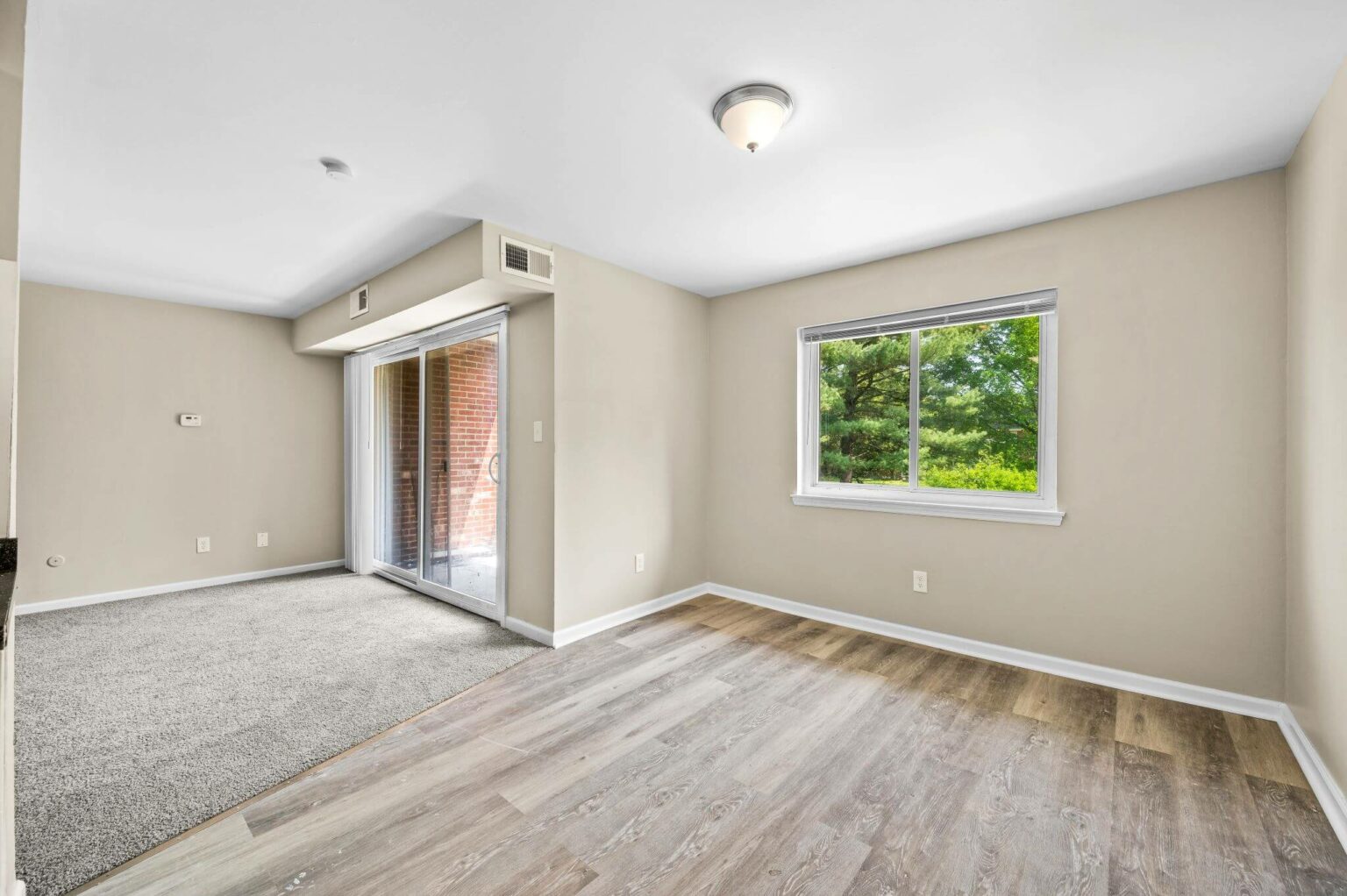 Photos of Apartments & Amenities Dover Estates